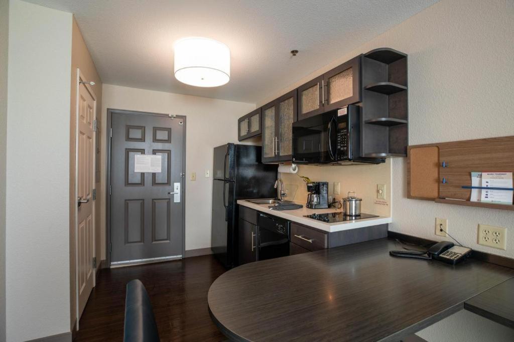 Candlewood Suites Saint Joseph By Ihg Ngoại thất bức ảnh