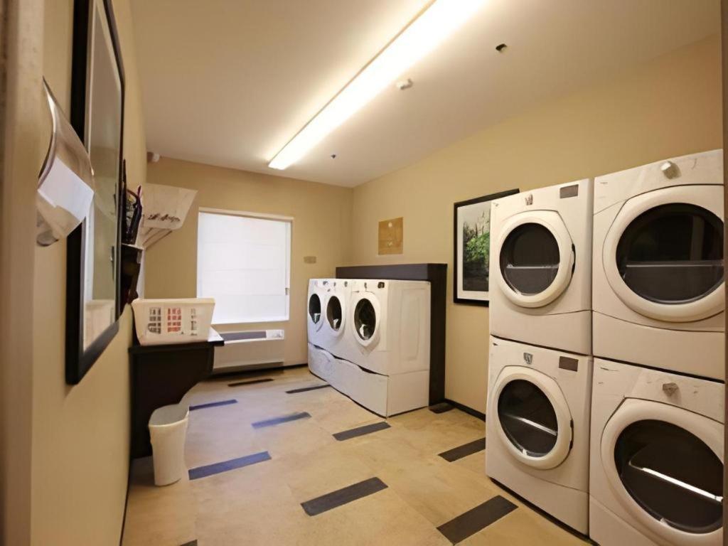 Candlewood Suites Saint Joseph By Ihg Ngoại thất bức ảnh