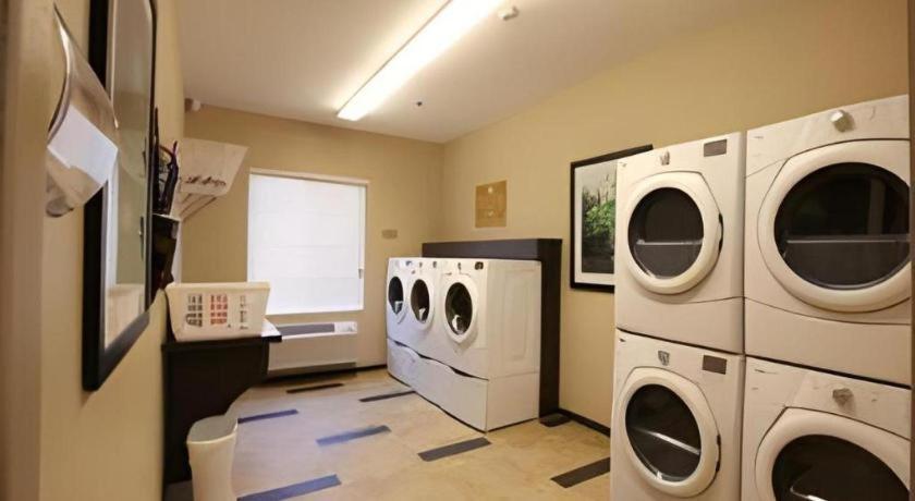 Candlewood Suites Saint Joseph By Ihg Ngoại thất bức ảnh