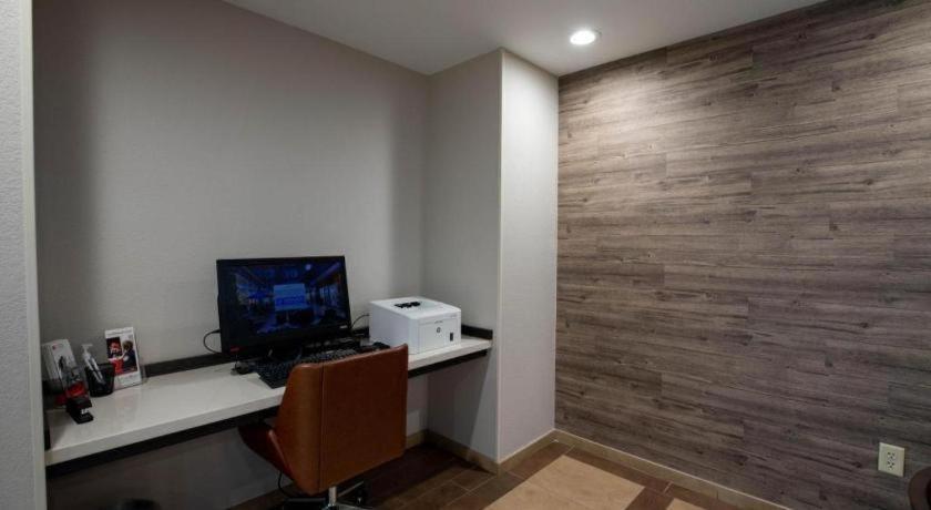 Candlewood Suites Saint Joseph By Ihg Ngoại thất bức ảnh