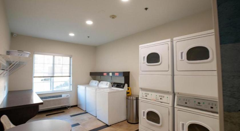 Candlewood Suites Saint Joseph By Ihg Ngoại thất bức ảnh