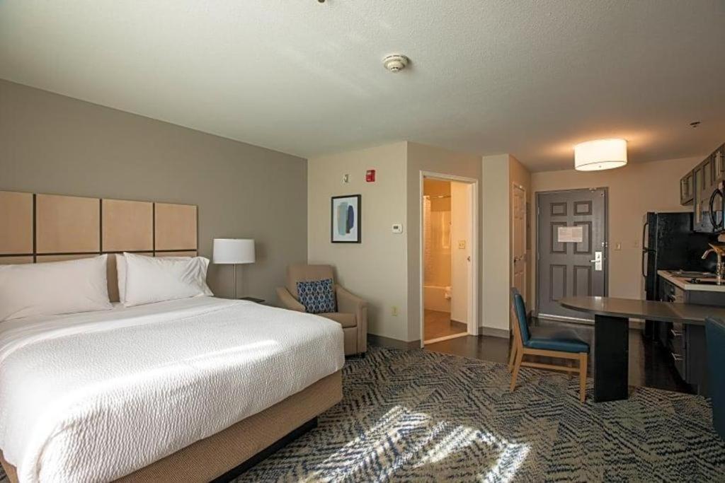 Candlewood Suites Saint Joseph By Ihg Ngoại thất bức ảnh