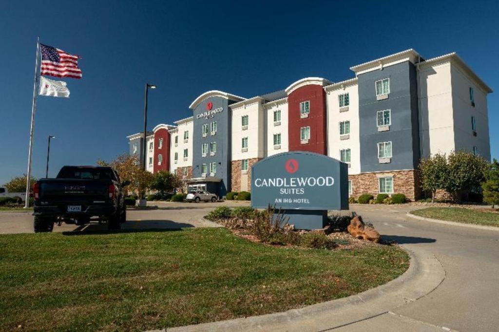 Candlewood Suites Saint Joseph By Ihg Ngoại thất bức ảnh